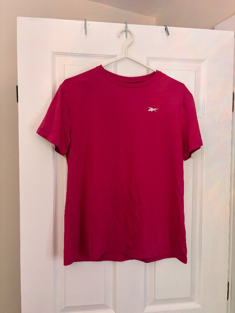 Reebok Performance T-Shirt | Bright Pink Athletic Workout Top (Large)